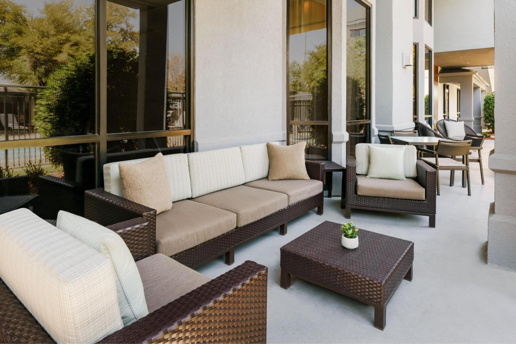 Courtyard By Marriott Dallas Lewisville Buitenkant foto