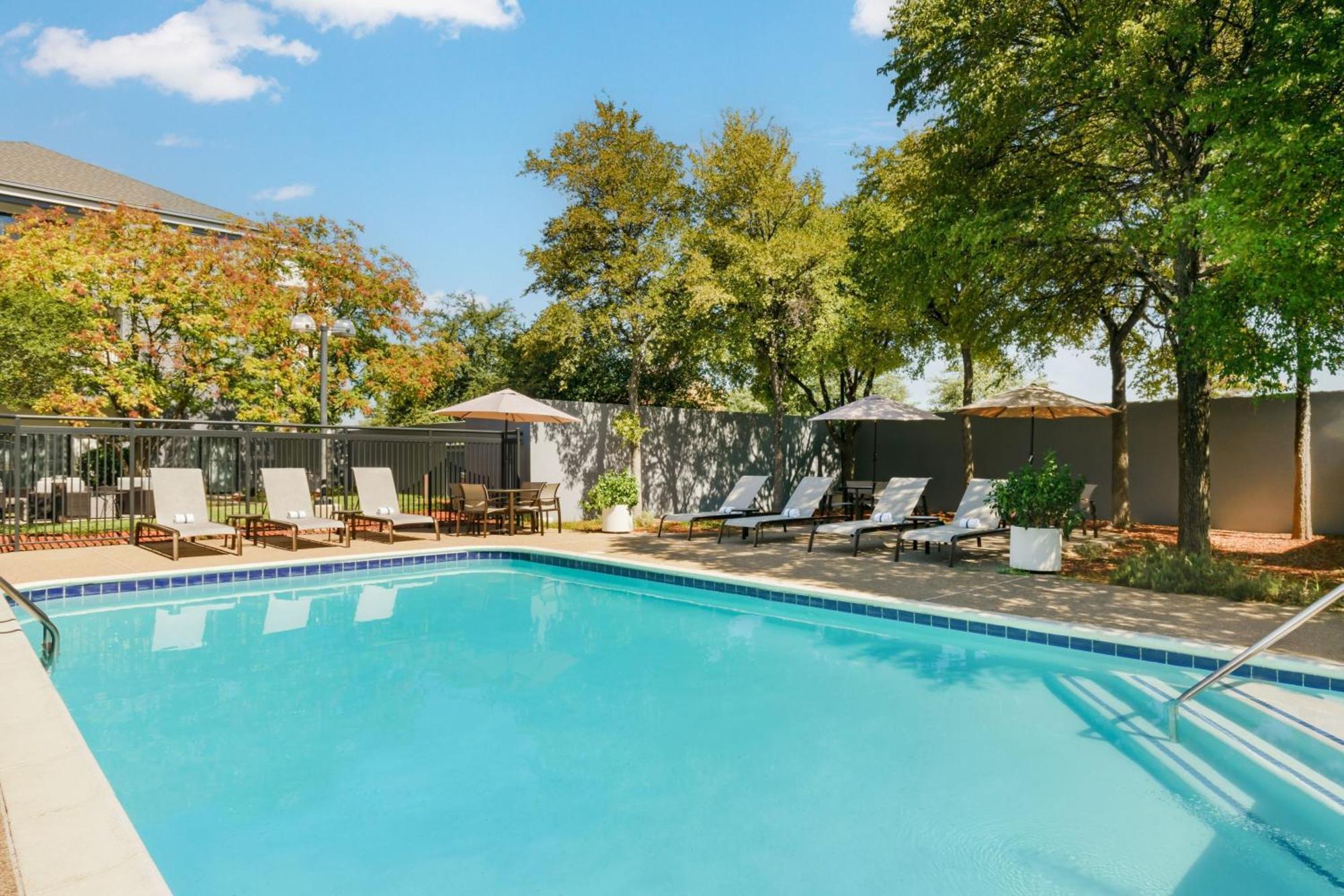 Courtyard By Marriott Dallas Lewisville Buitenkant foto